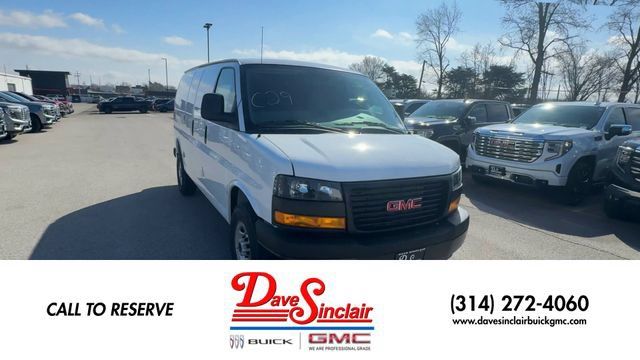 New 2026 GMC Savana 2500 RWD image 3
