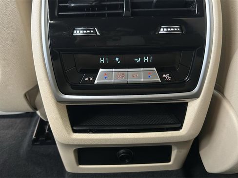 Used 2022 BMW X5 xDrive40i w/ Premium Package image 19
