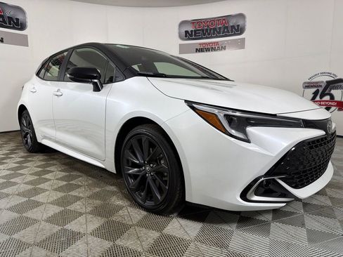 Used 2026 Toyota Corolla XSE image 1