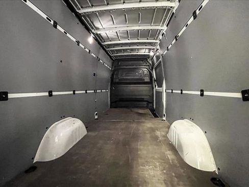 Used 2025 Mercedes-Benz Sprinter 2500 image 6