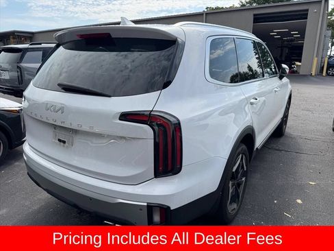 Used 2024 Kia Telluride EX w/ EX Captain's Chair Package FWD image 5