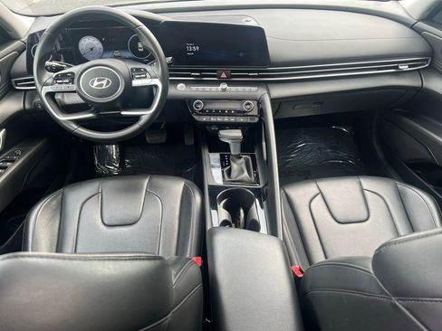 Used 2024 Hyundai Elantra Limited image 21