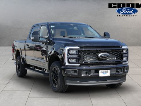 New 2026 Ford F250 Lariat w/ Black Appearance Package AWD/4WD image 2