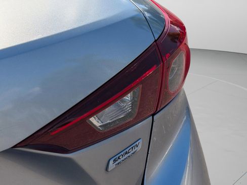 Used 2016 MAZDA MAZDA3 i Sport w/ Preferred Equipment Package image 23