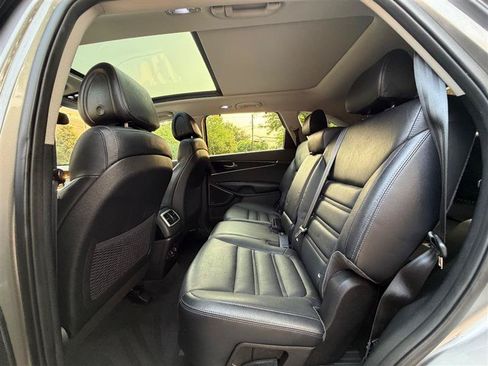 Used 2016 Kia Sorento SX AWD/4WD image 22