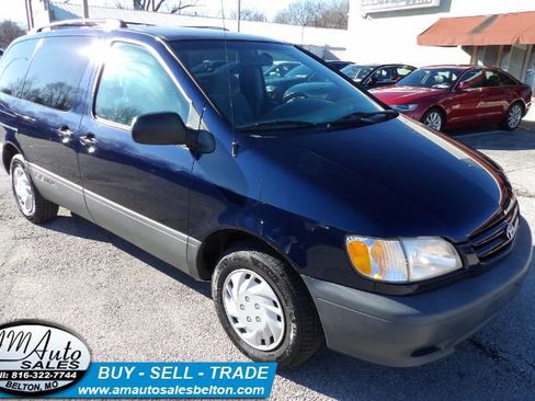 Used 2001 Toyota Sienna LE image 7