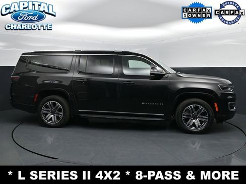 Used 2024 Jeep Wagoneer L Series II RWD image 28