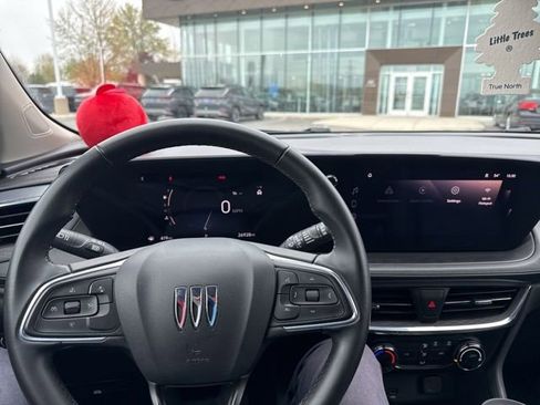 Used 2025 Buick Encore GX Sport Touring image 11