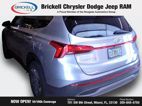 Used 2023 Hyundai Santa Fe SE image 3