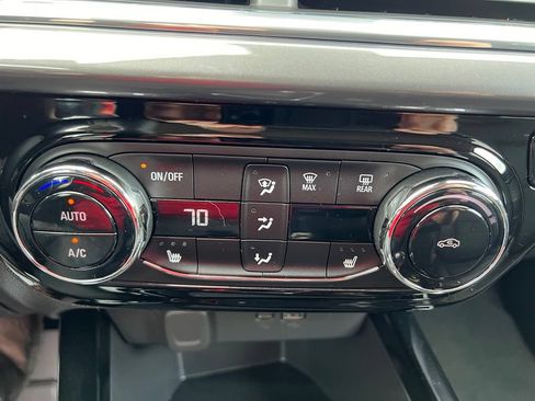 Used 2024 Chevrolet Trax ACTIV w/ Driver Confidence Package FWD image 33