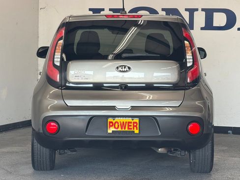 Used 2019 Kia Soul FWD image 4