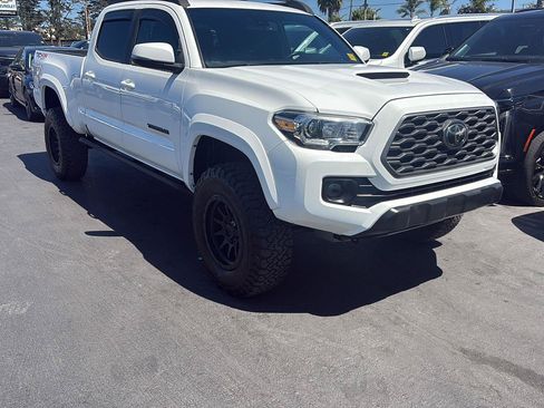 Used 2020 Toyota Tacoma TRD Sport w/ Technology Package AWD/4WD image 1