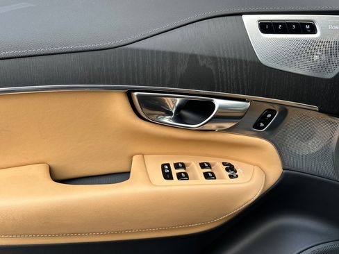 Certified 2023 Volvo XC90 B6 Ultimate image 15
