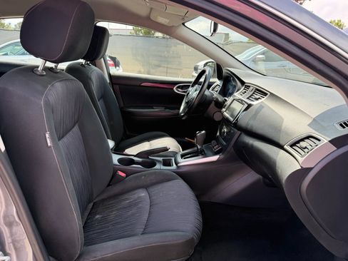 Used 2019 Nissan Sentra SV FWD image 18