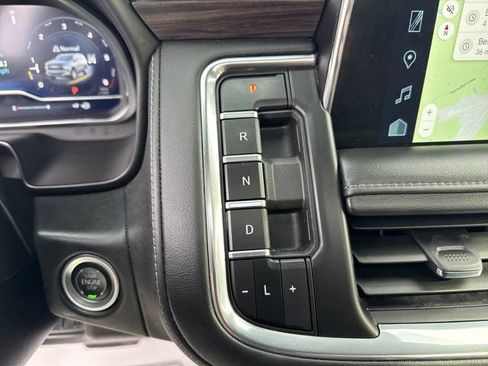 Used 2024 Chevrolet Tahoe Z71 w/ Z71 Off-Road Package image 29