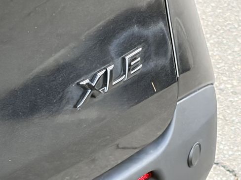 Certified 2025 Toyota Sienna XLE Woodland Edition AWD/4WD image 5