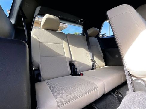 Certified 2023 Chevrolet Traverse LS image 26