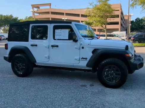 Used 2024 Jeep Wrangler Unlimited Sport AWD/4WD image 32