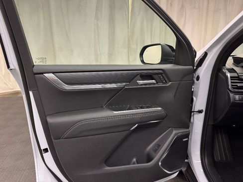 New 2026 GMC Acadia Elevation w/ Elevation Premium Package image 24