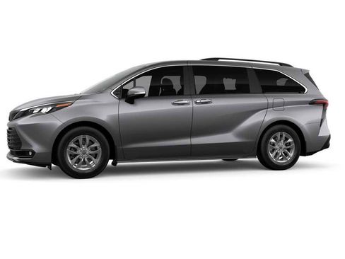 New 2026 Toyota Sienna XLE AWD/4WD image 3