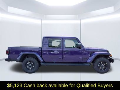 New 2026 Jeep Gladiator Sport