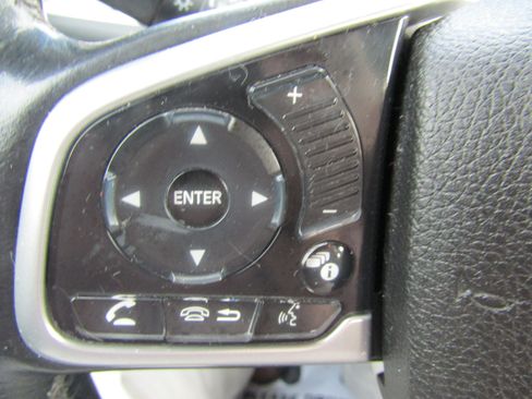 Used 2017 Honda Civic EX-L image 19