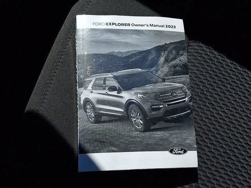 Certified 2023 Ford Explorer XLT AWD/4WD image 27