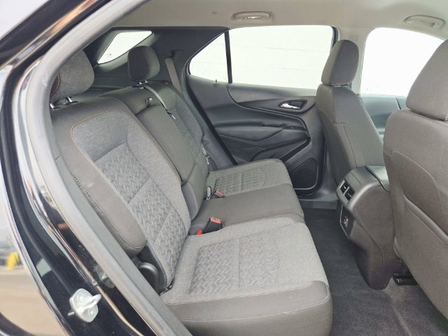 Used 2023 Chevrolet Equinox LT FWD image 11