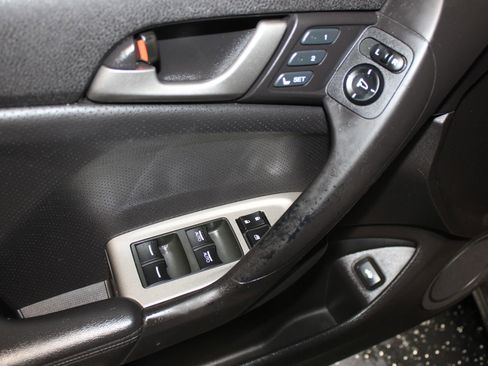 Used 2010 Acura TSX Sedan FWD image 9