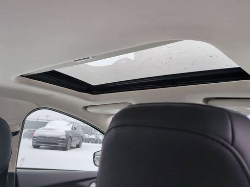 Used 2018 Ford Focus Titanium image 21