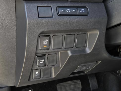 New 2027 Nissan Frontier SV w/ Tow Package RWD image 18