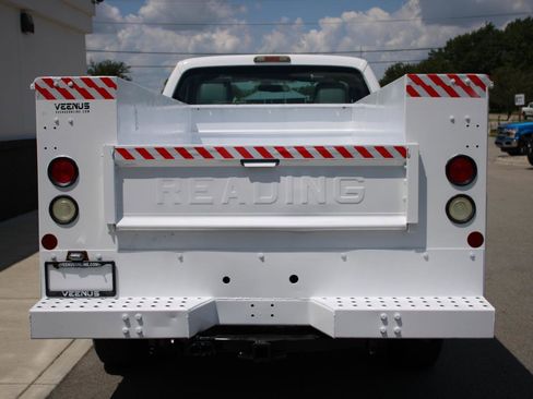 Used 2011 Ford F250 XL w/ Camper Pkg image 5