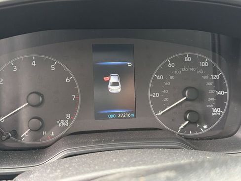 Used 2025 Toyota Corolla LE image 18