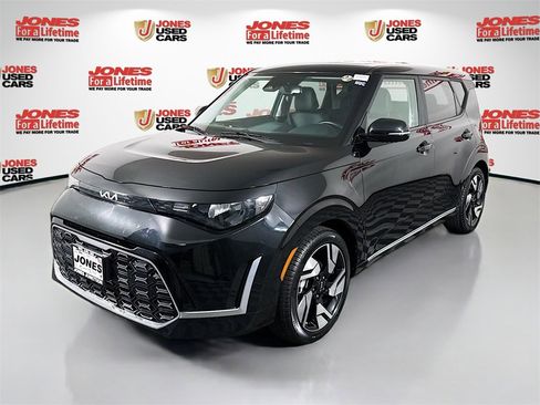 Used 2023 Kia Soul GT-Line image 13