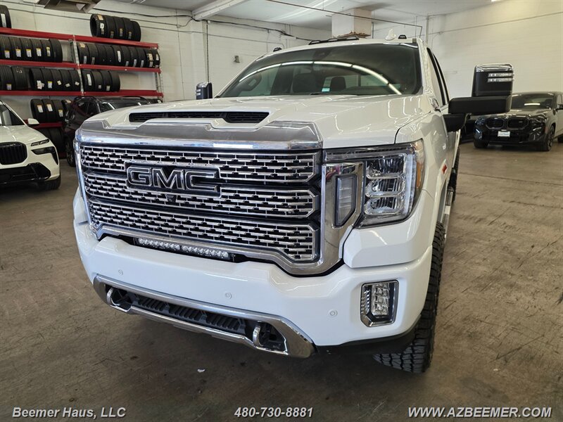 Used 2022 GMC Sierra 2500 Denali w/ Denali Ultimate Package AWD/4WD image 1