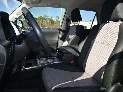 Used 2020 Toyota 4Runner SR5 image 14