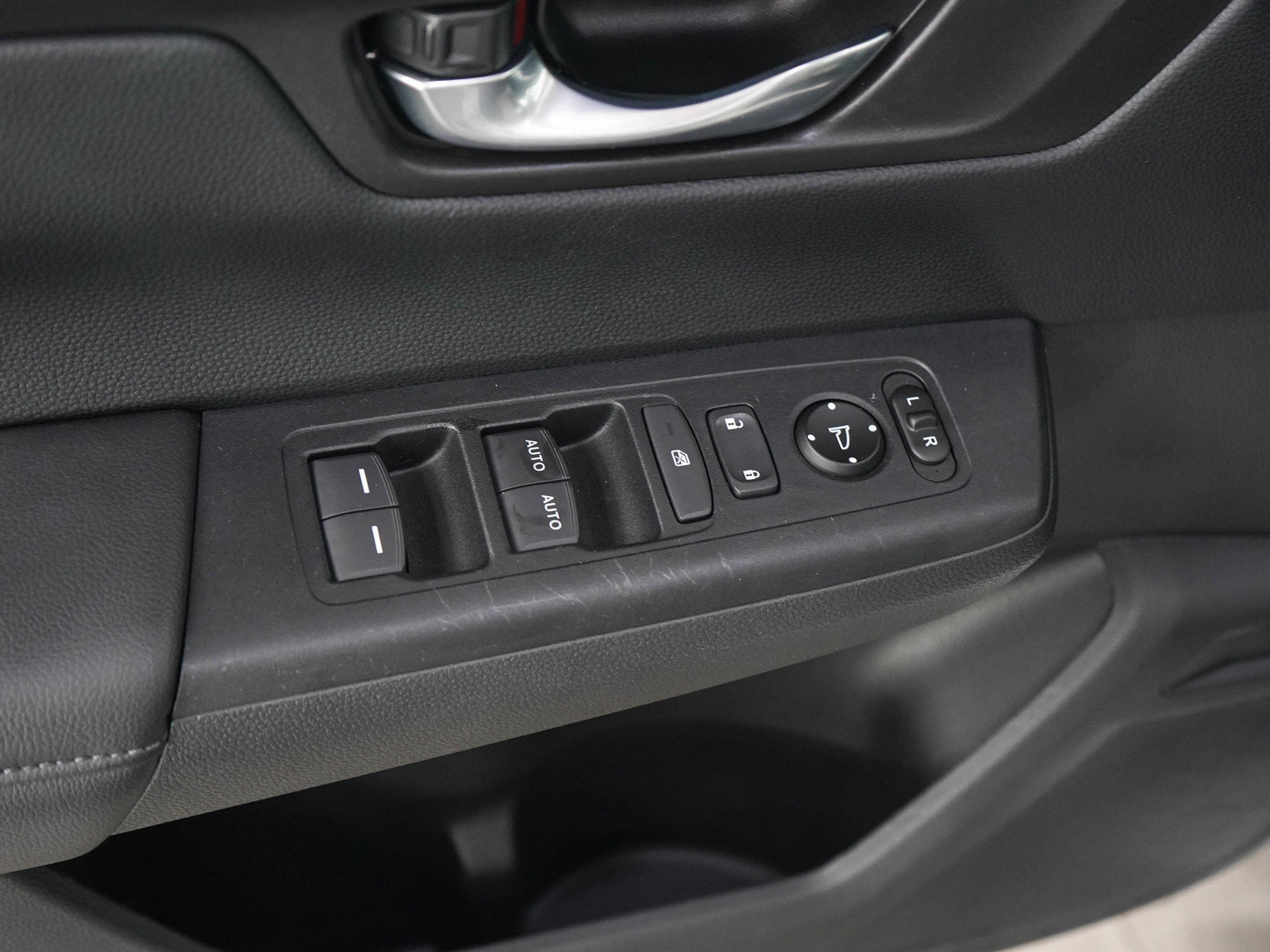 Used 2024 Honda CR-V EX image 19