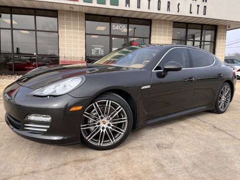 Used 2012 Porsche Panamera 4S image 2