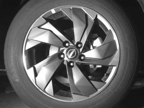 Used 2025 Nissan Rogue SV image 13