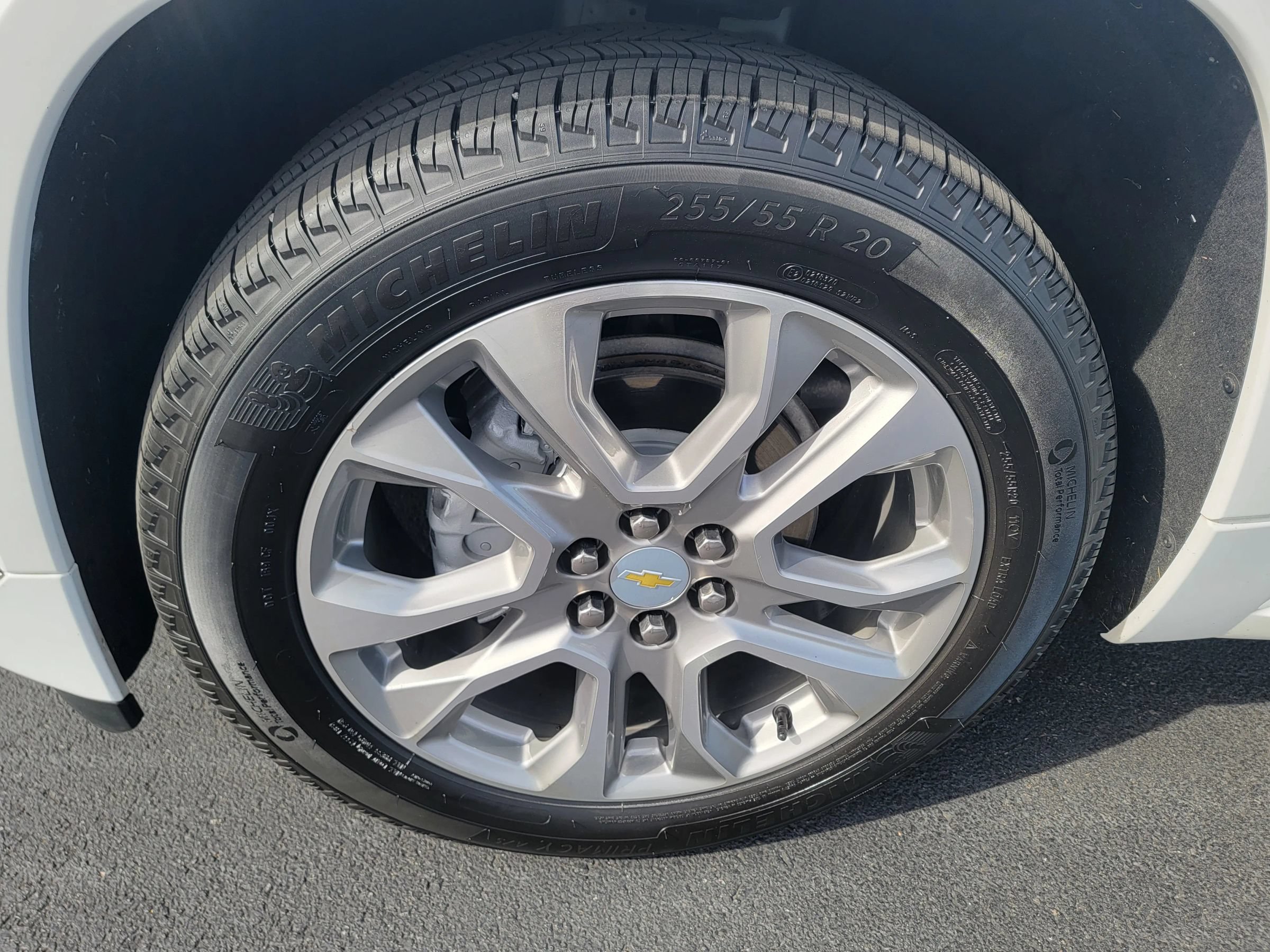 Used 2021 Chevrolet Traverse Premier AWD/4WD image 31