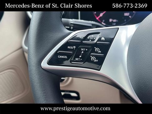Used 2025 Mercedes-Benz C 300 4MATIC Sedan image 31