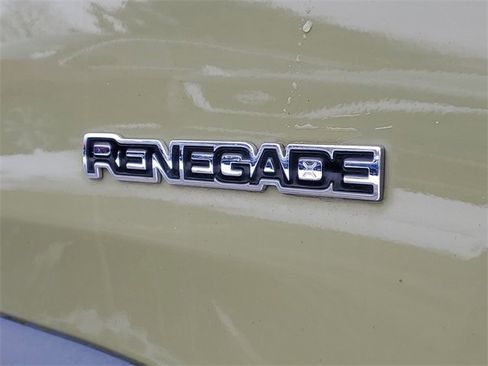 Used 2015 Jeep Renegade Sport w/ Power & Air Group image 6