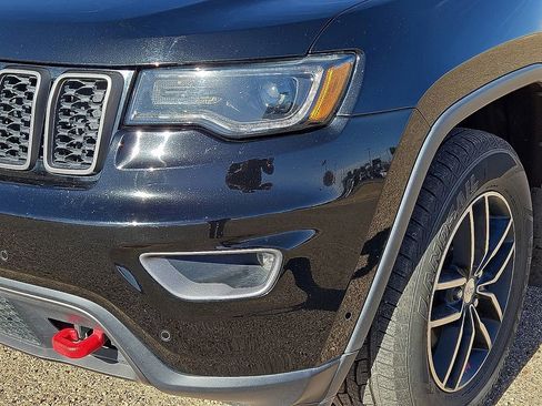 Used 2017 Jeep Grand Cherokee Trailhawk w/ Trailhawk Luxury Group image 10