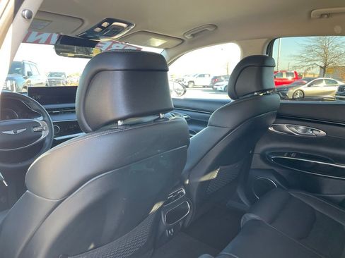 Used 2025 Genesis GV70 2.5T image 27
