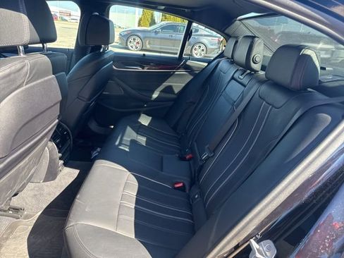 Used 2023 BMW M550i xDrive w/ Executive Package image 11