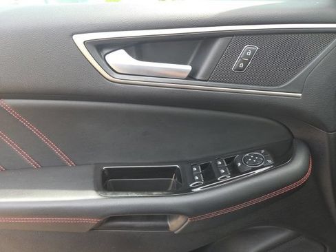Used 2020 Ford Edge ST-Line FWD image 12