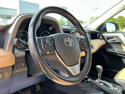 Used 2016 Toyota RAV4 Limited w/ Advanced Technology Package AWD/4WD image 37
