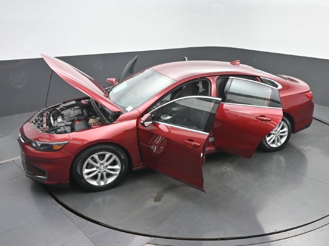 Used 2017 Chevrolet Malibu LT FWD image 63