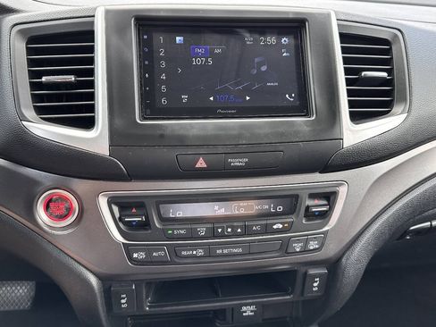 Used 2017 Honda Ridgeline RTL image 18