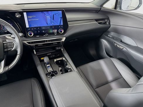 Certified 2025 Lexus RX 350 Premium w/ Accessory Package (Z1) image 24